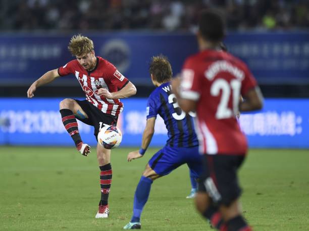 杯冠军中场 杯冠军中场